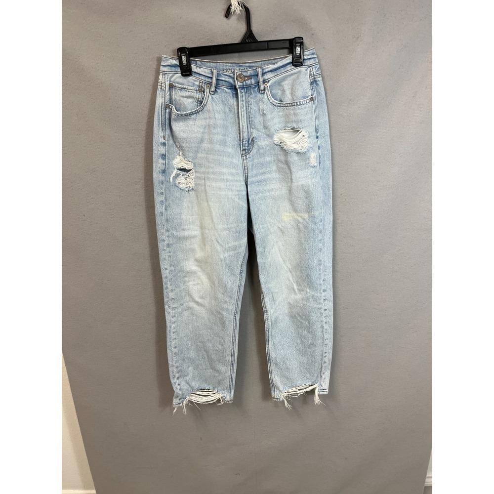 American Eagle Outfitters Light Wash Distressed Ankle Jeans